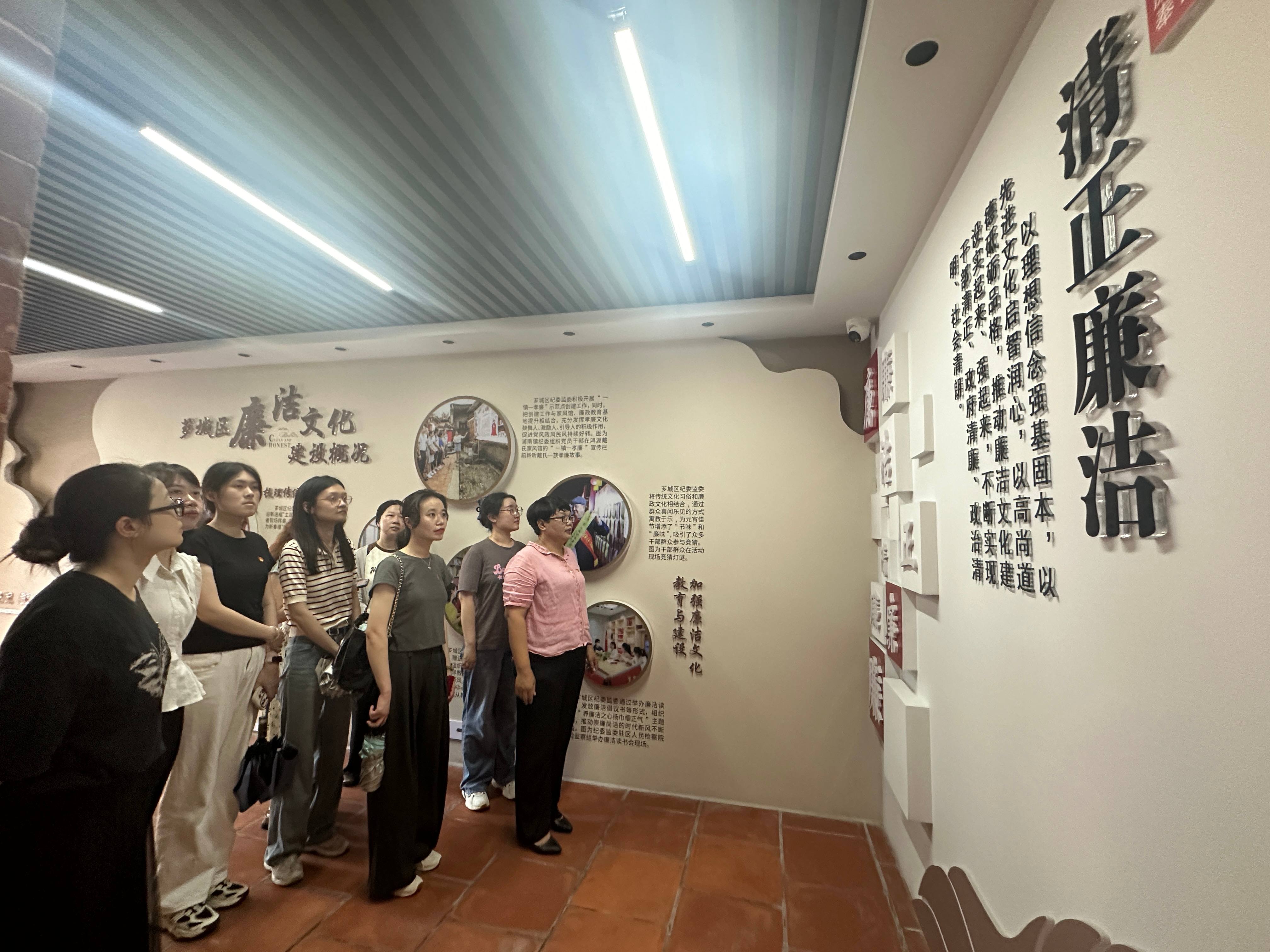 1748228306363132862.jpg 03-现场参观图片.jpg