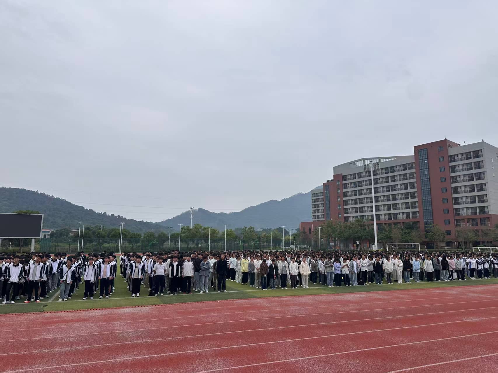 1762304374241833142.jpg 微信图片_20251103080952_6_2029.jpg
