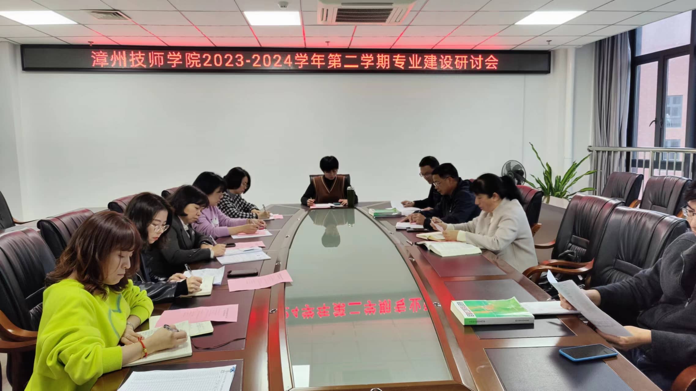 1710122943982422030.jpg 现场1.jpg